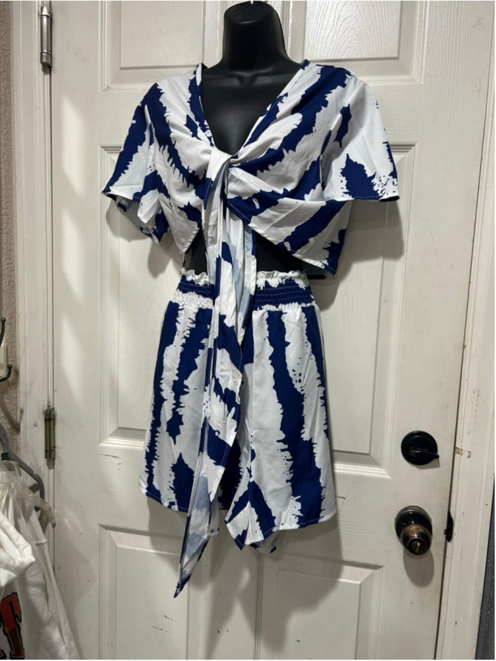Women's SHEIN Plus 0X Crop Top and Shorts Set in White and Blue